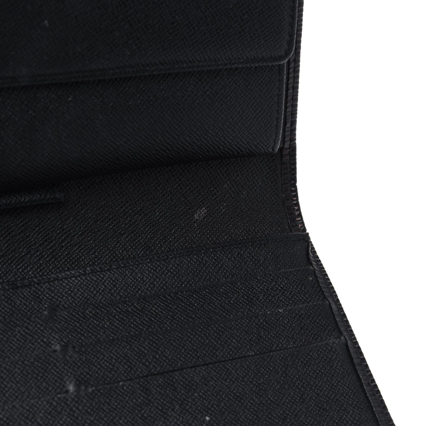 Epi Porte Tresor International Wallet Black