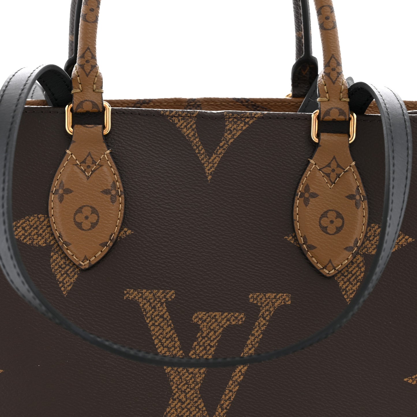 Reverse Monogram Giant Onthego MM