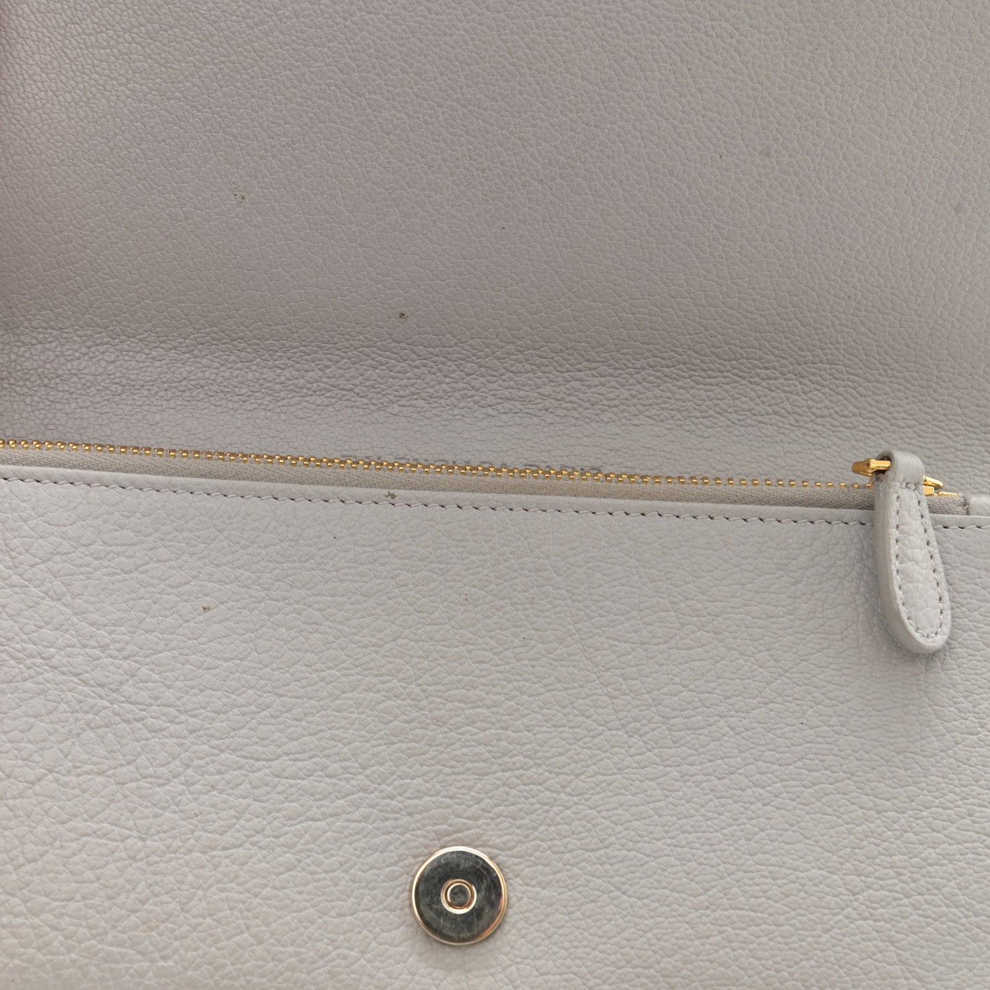 Chevre Giant 12 Gold Hardware Money Wallet Gris Cement