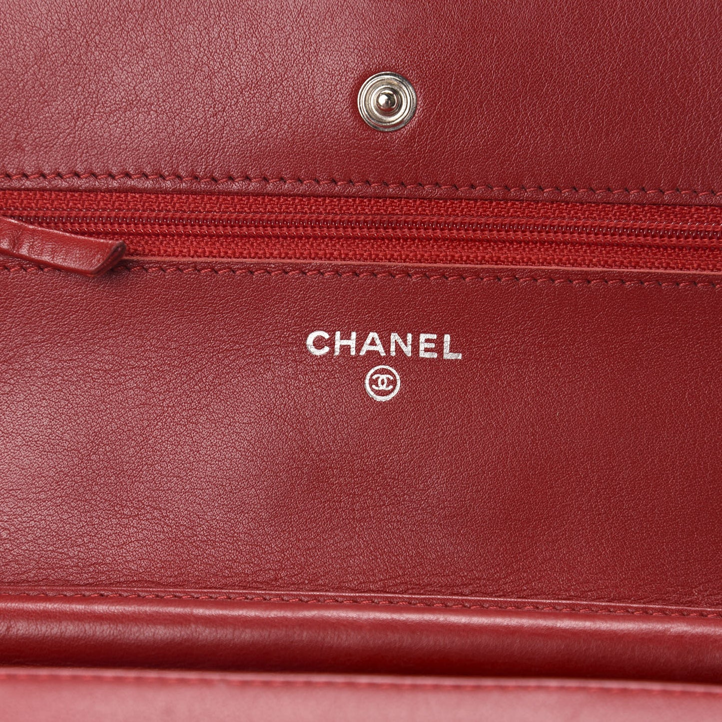 Patent Quilted Wallet On Chain WOC Red