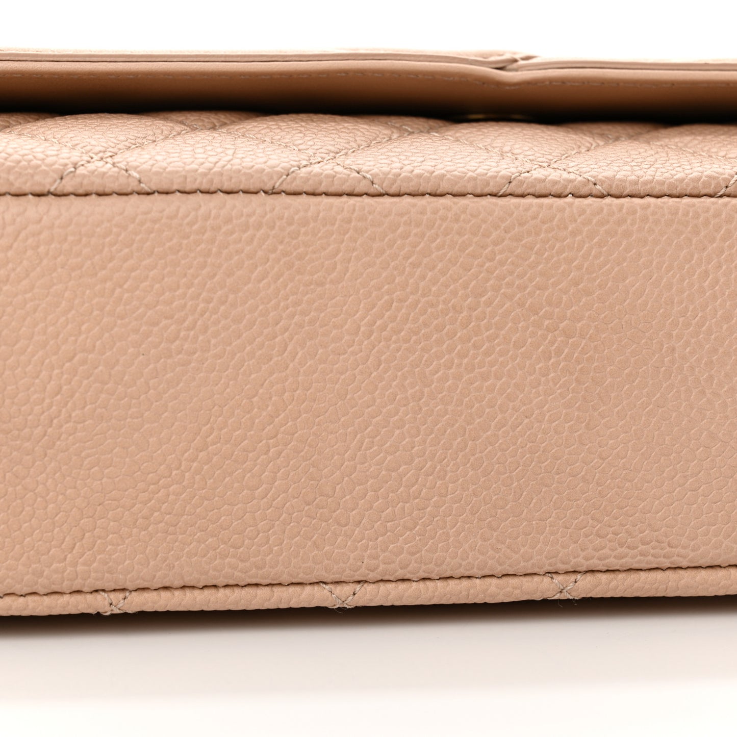 Caviar Quilted Medium CC Filigree Flap Beige