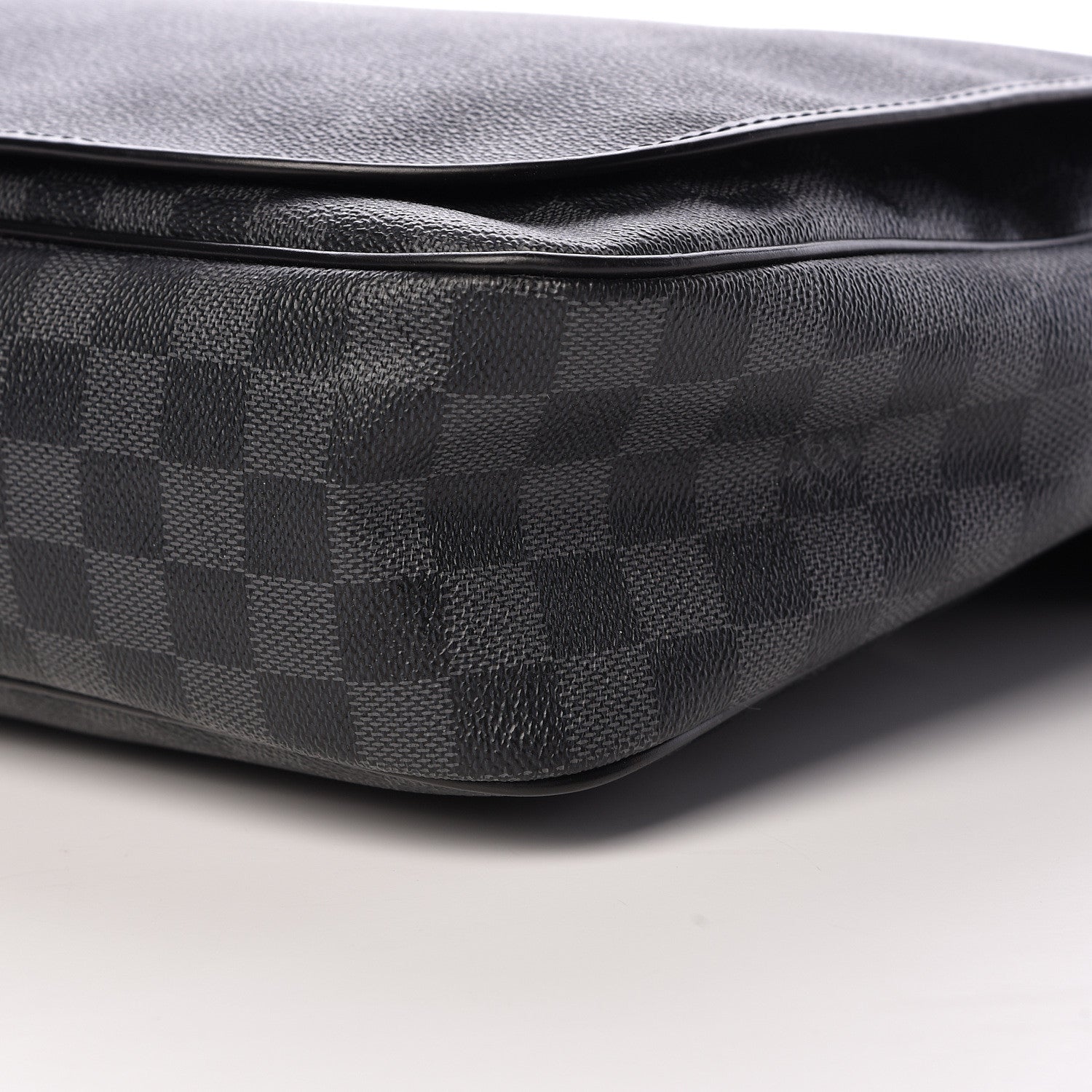 Louis Vuitton Damier Graphite Daniel GM 10 of 12