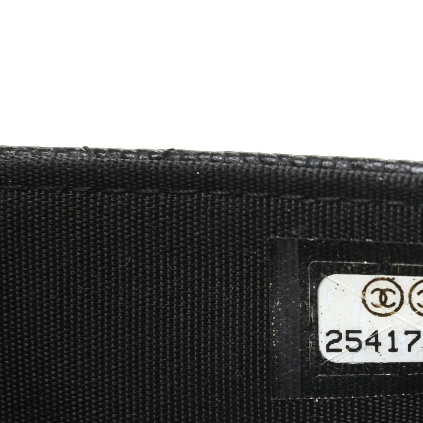 Caviar Quilted CC Filigree Wallet On Chain WOC Black