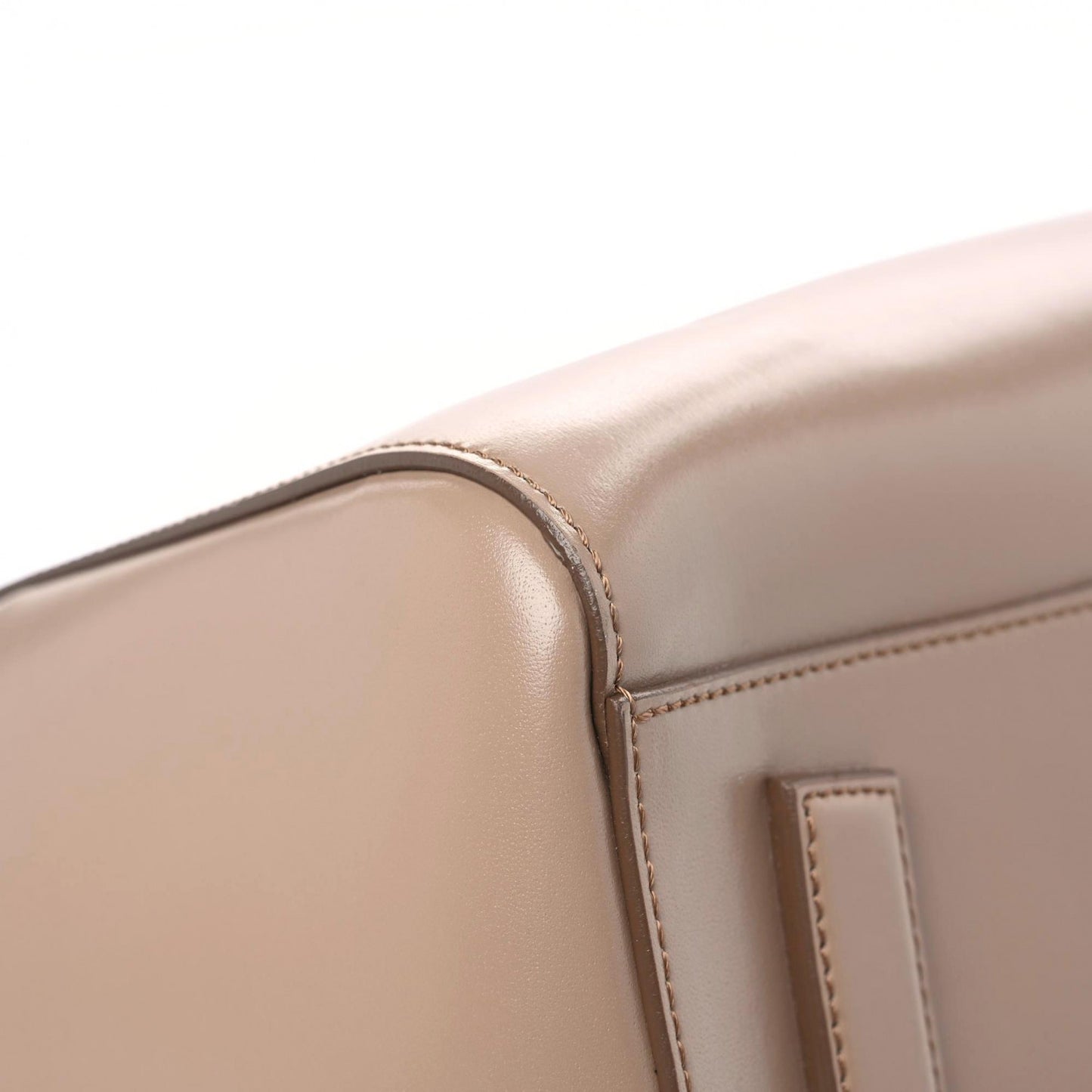 Shiny Lord Calfskin Medium Antigona Dark Beige