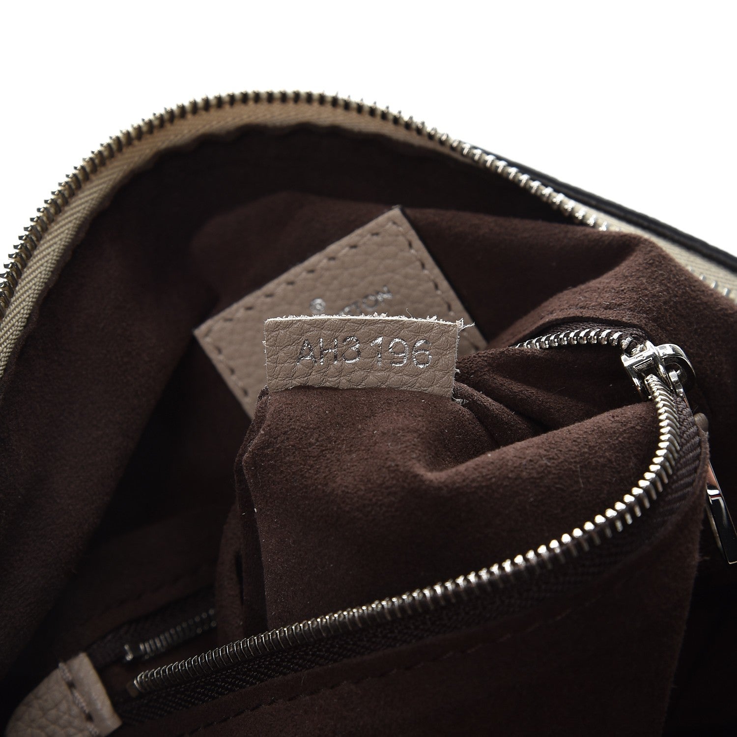 Louis Vuitton Mahina Babylone Chain BB Galet 7 of 7