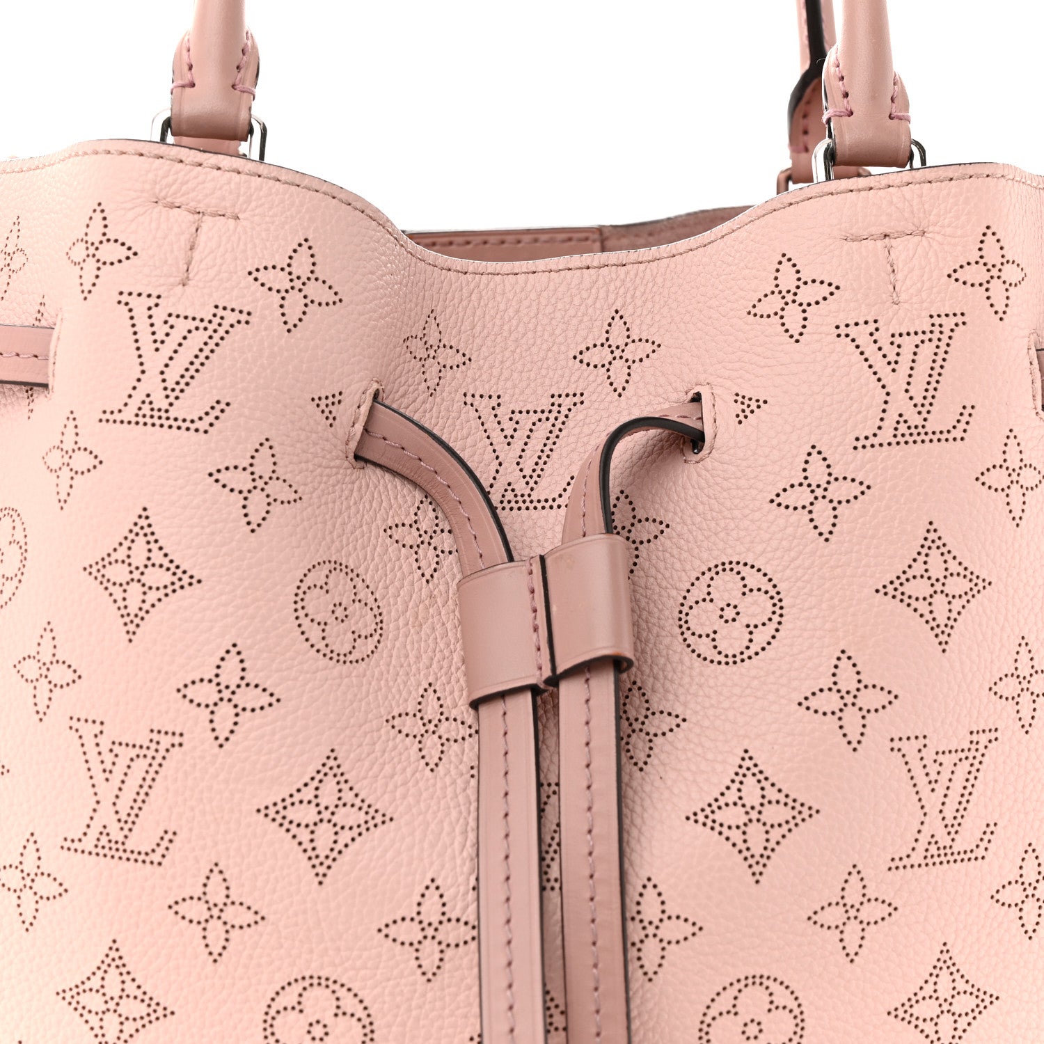 Louis Vuitton Mahina Girolata Magnolia 8 of 16
