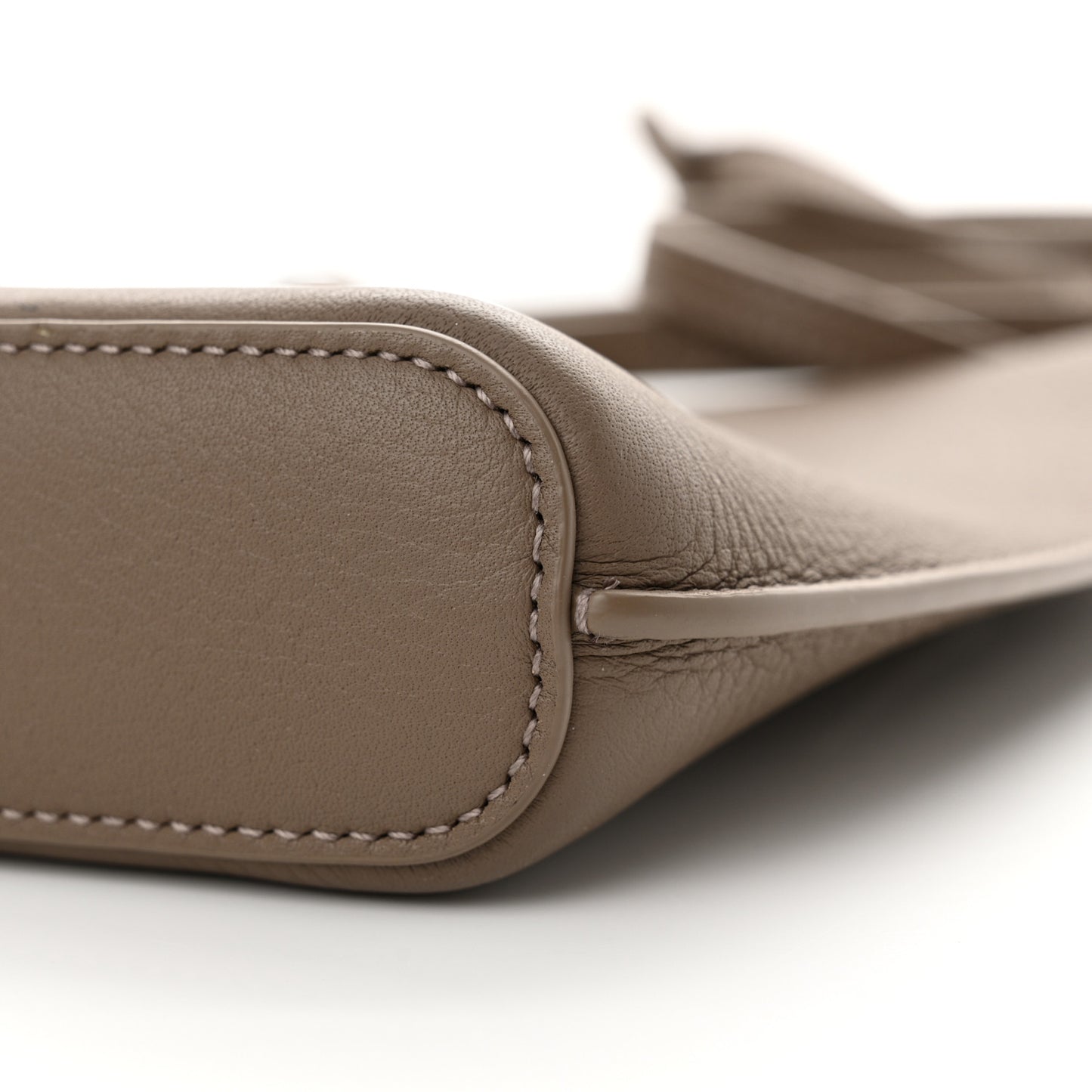 Grained Calfskin Bale Phone Case Warm Mastic