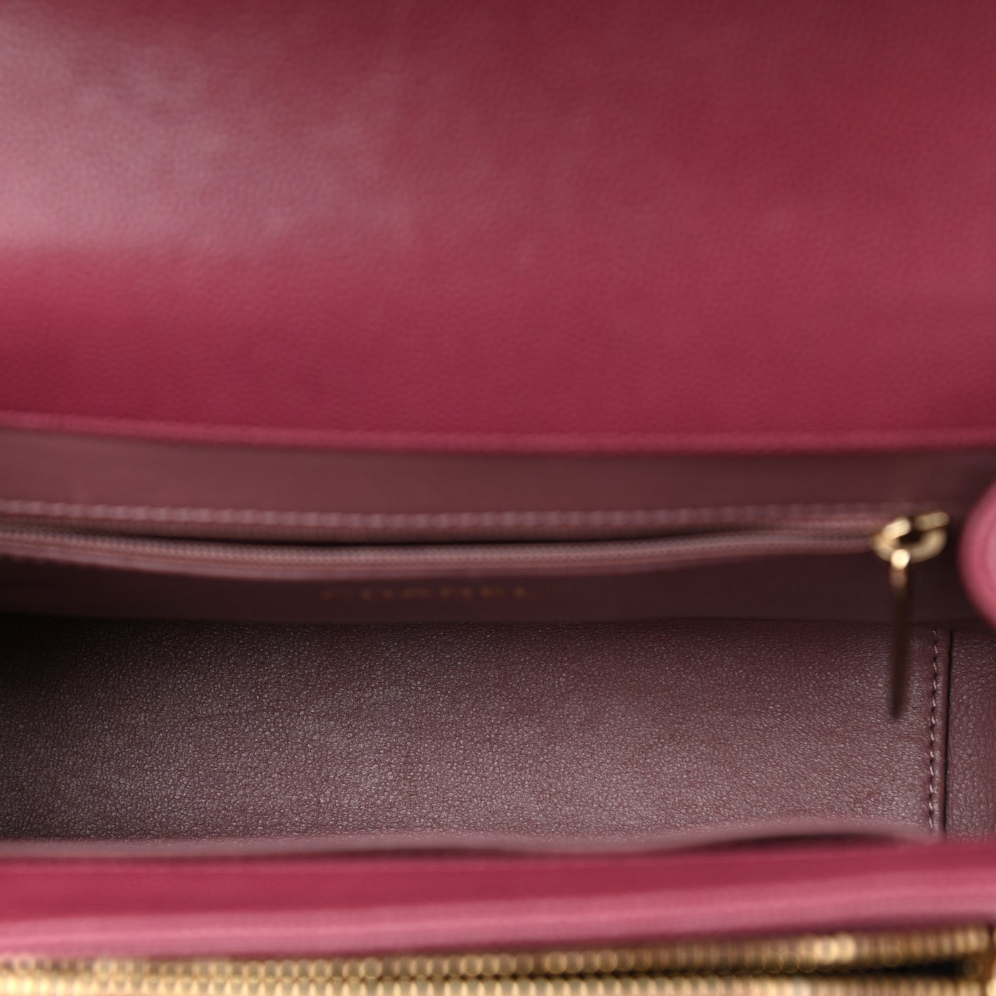 Caviar Quilted Medium Business Affinity Flap Dark Pink