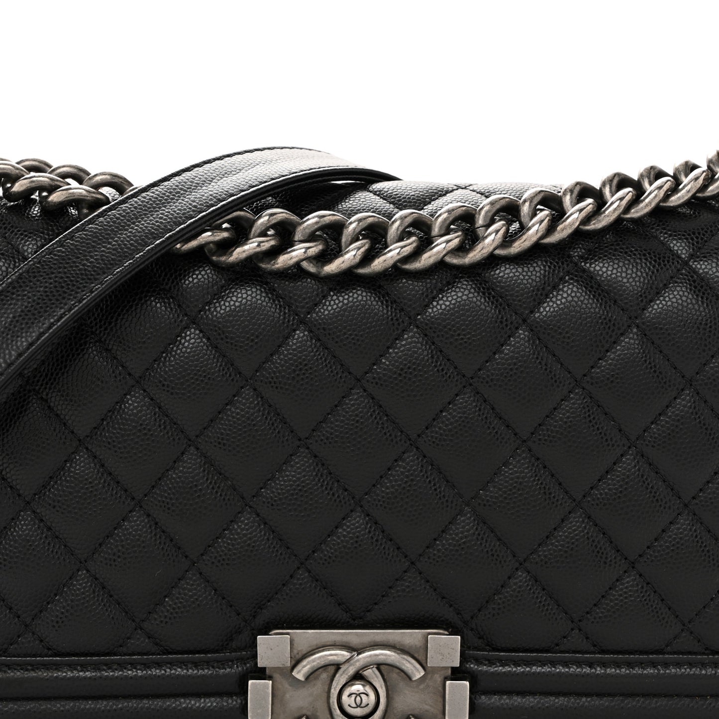 Caviar Quilted Medium Boy Flap Black