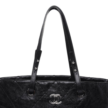 Chanel Glazed Calfskin Large On The Road Tote Black 17 of 22