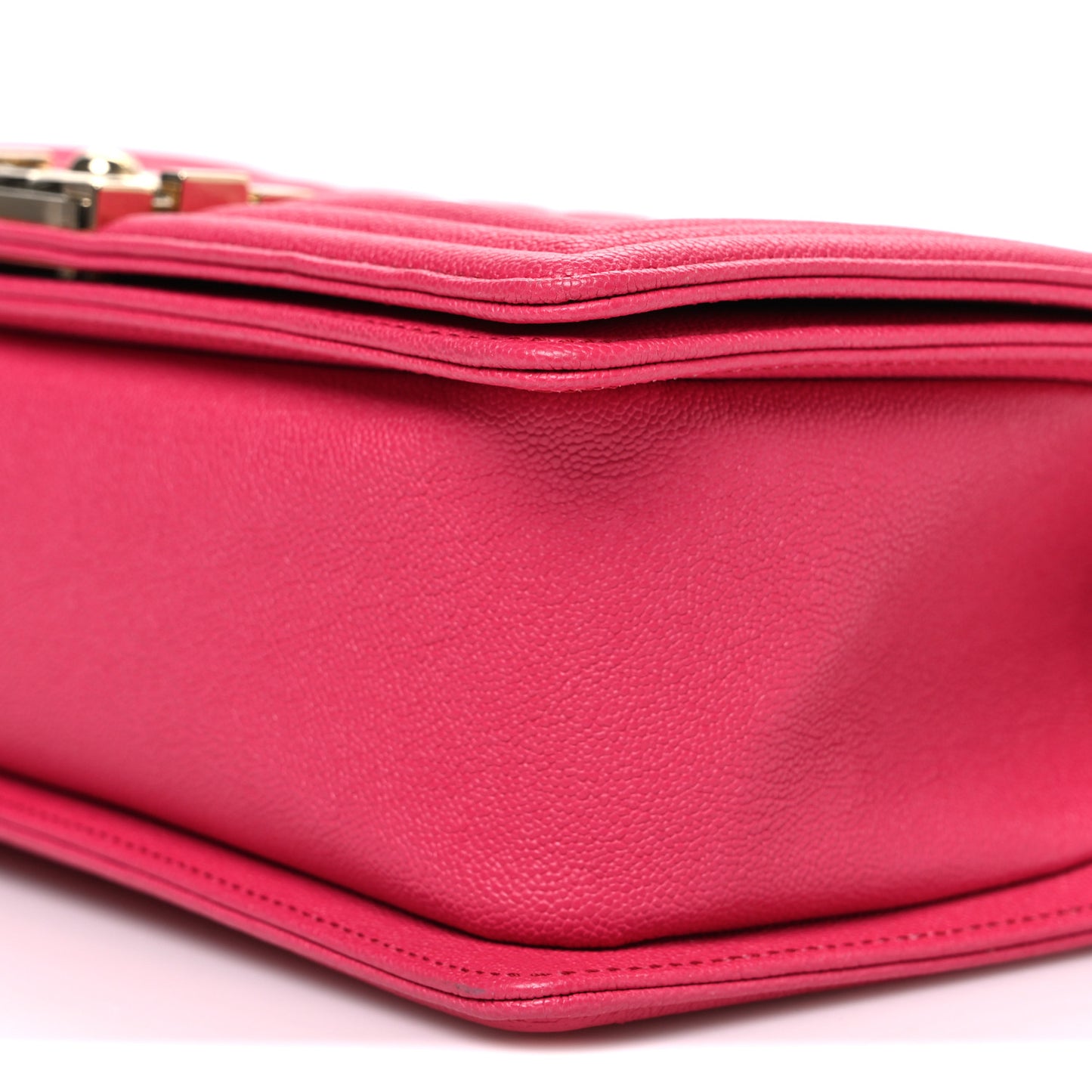 Caviar Quilted Medium Boy Flap Pink