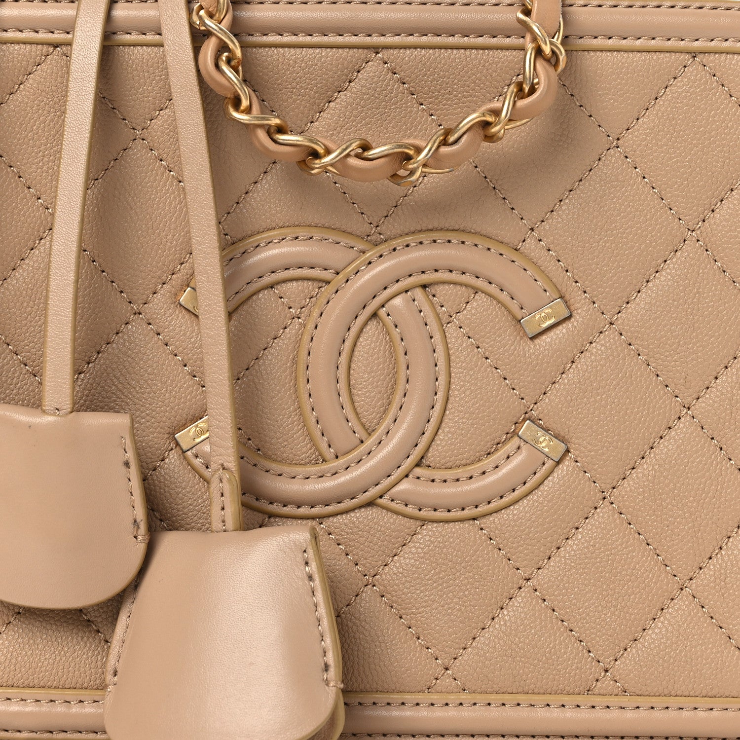 Chanel Caviar Quilted Medium CC Filigree Vanity Case Beige Beige 8 of 14