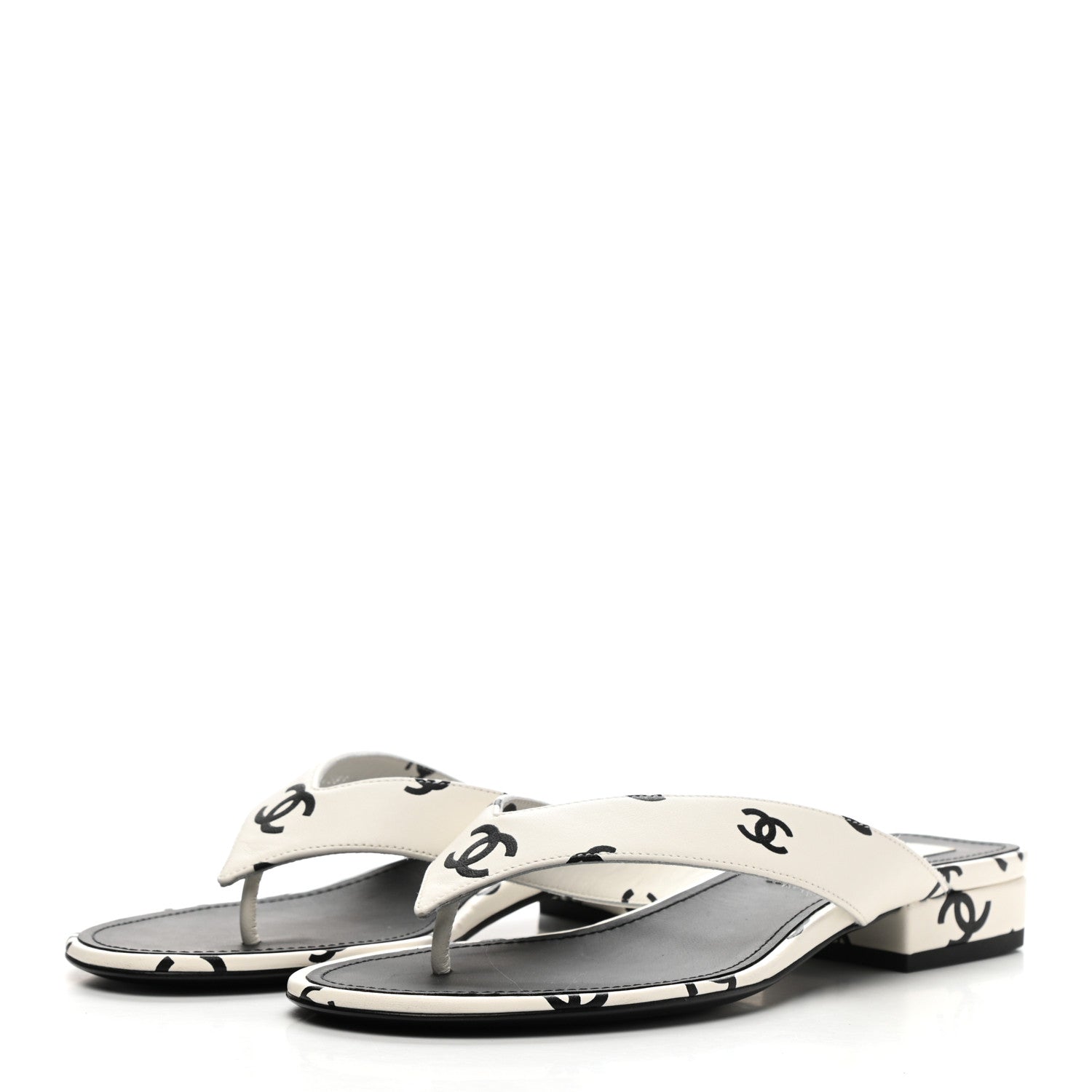 Chanel Lambskin Printed CC Thong Sandals 38 White Black 3 of 10
