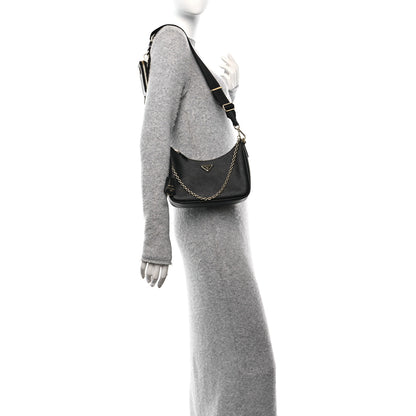Prada Saffiano Lux Re-Edition 2005 Shoulder Bag Black 2 of 11