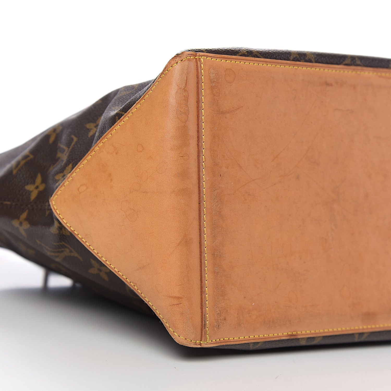 Louis Vuitton Monogram Cabas Mezzo 7 of 9