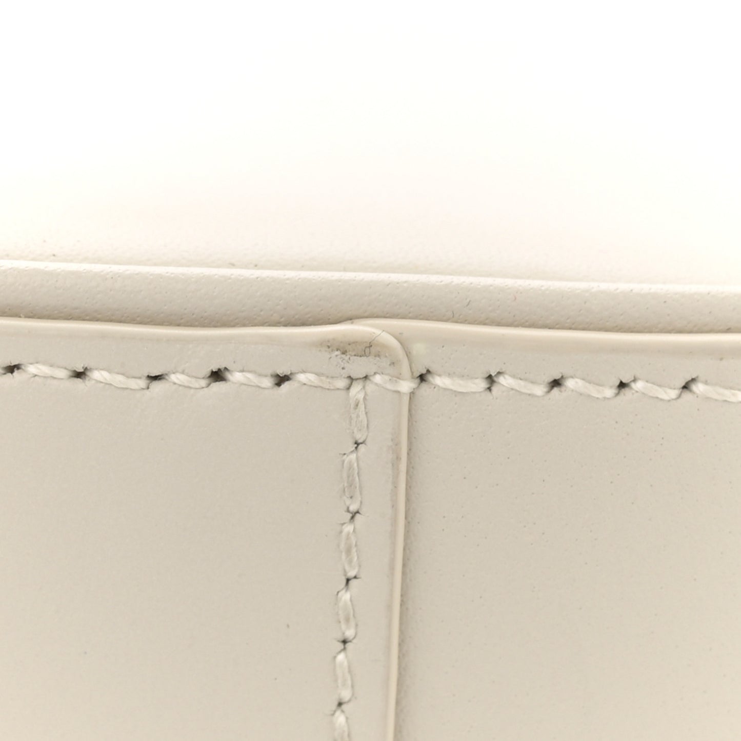 Smooth Calfskin Le 5 A 7 Hobo Crema Soft