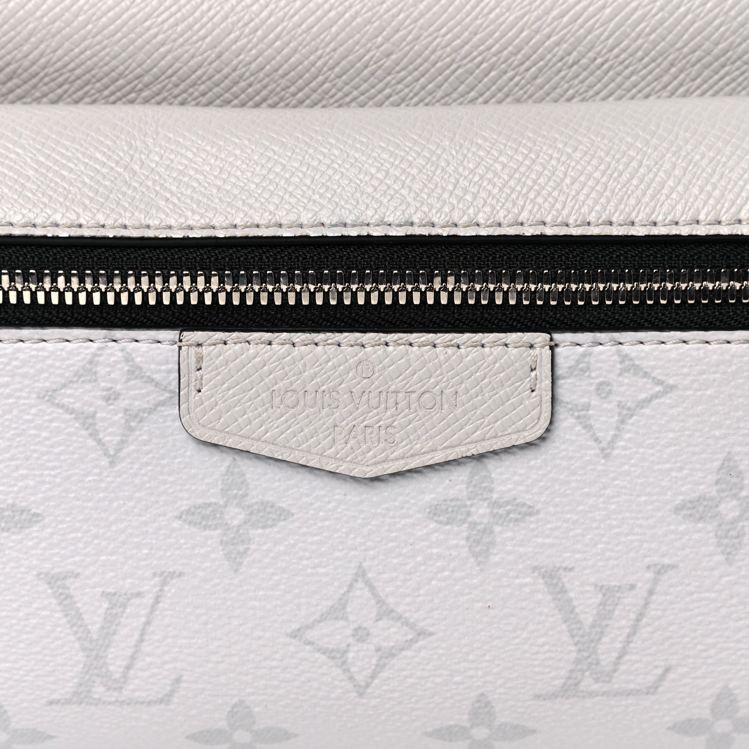 Louis Vuitton Taiga Monogram Outdoor Bumbag White 9 of 14