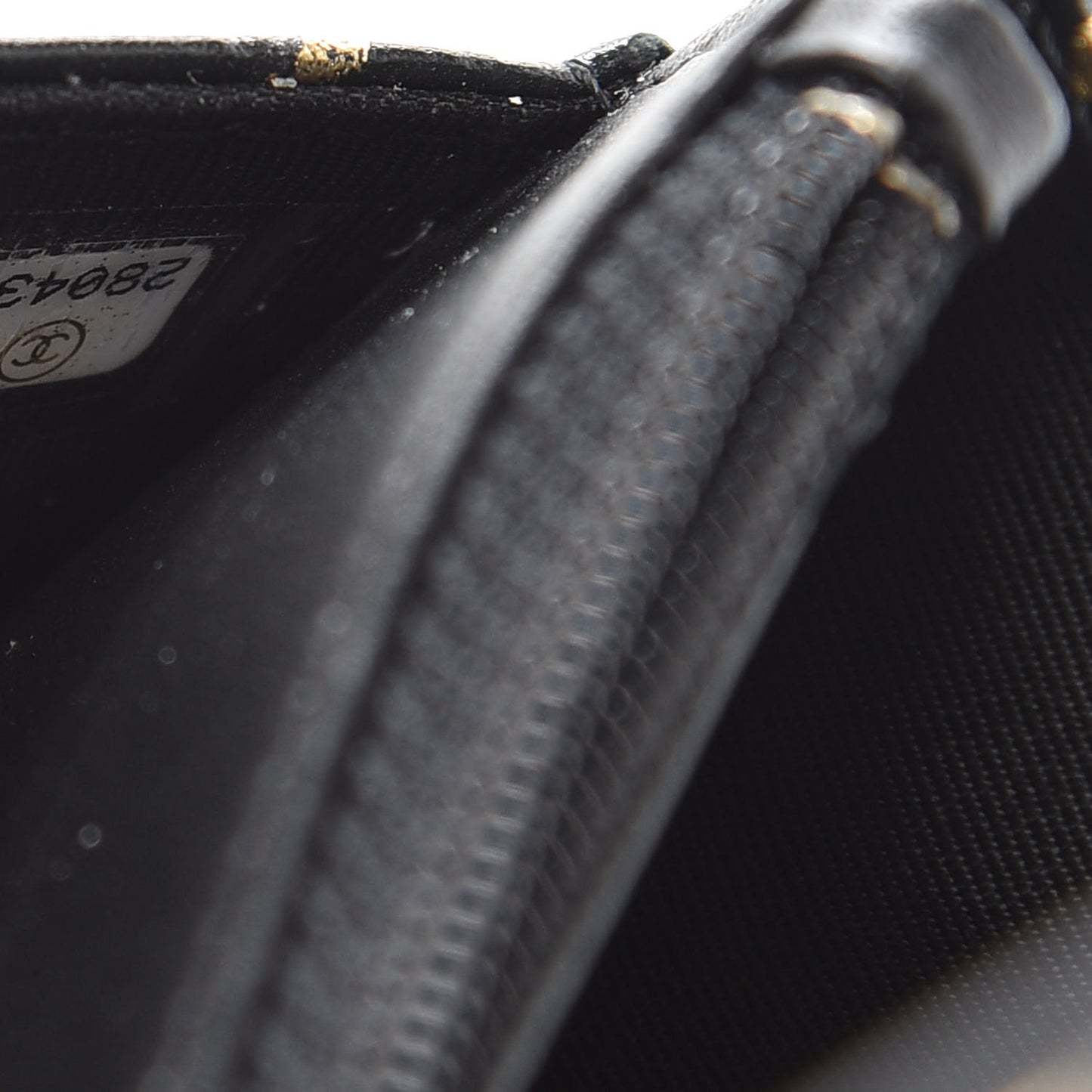 Calfskin Crocodile Embossed Graffiti 2.55 Cocodile Reissue Wallet On Chain WOC Black Gold