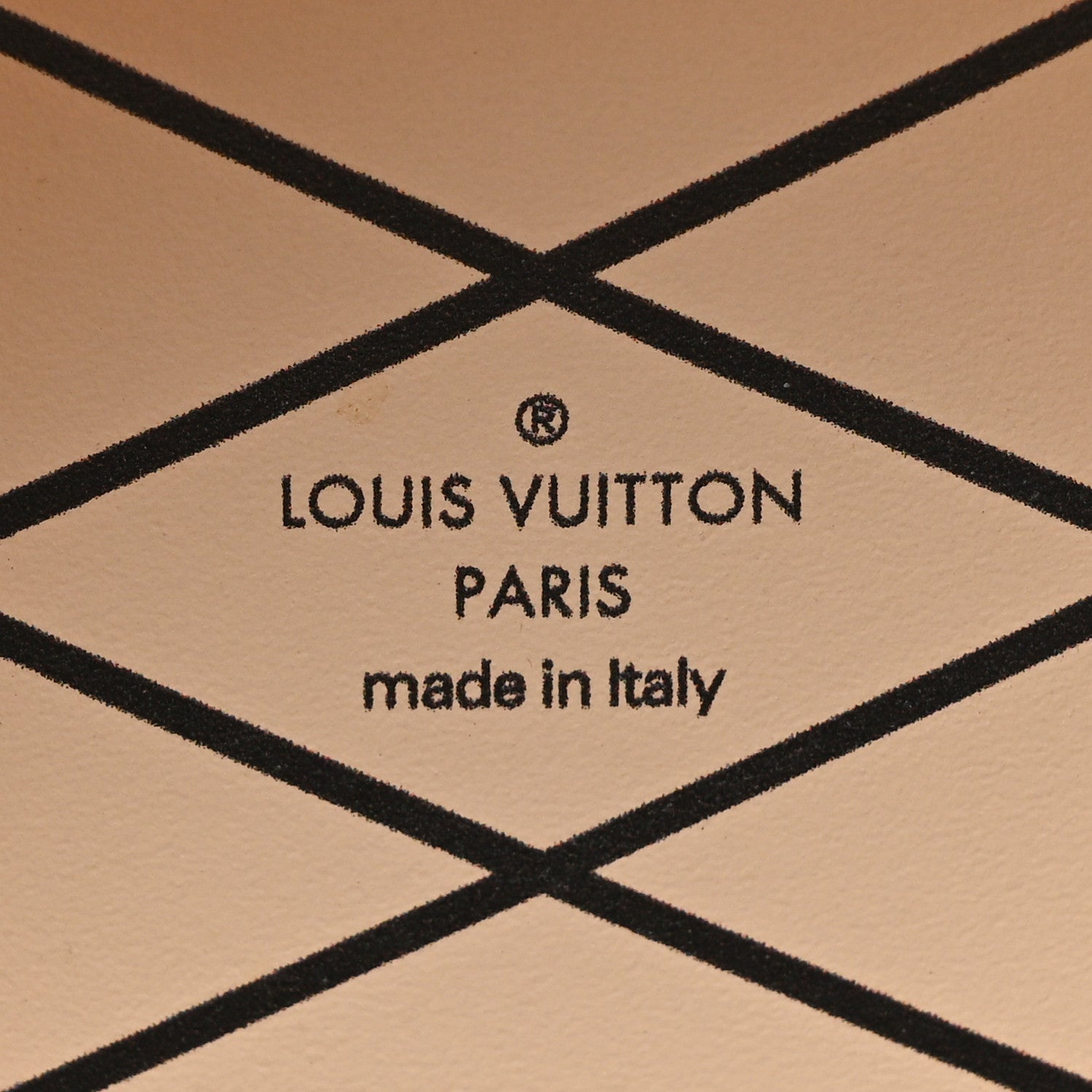Louis Vuitton Vernis Mini Boite Chapeau Souple Black 6 of 8