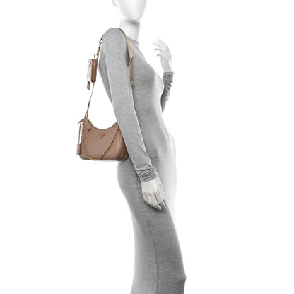 Prada Saffiano Lux Re-Edition 2005 Shoulder Bag Cammeo 2 of 15
