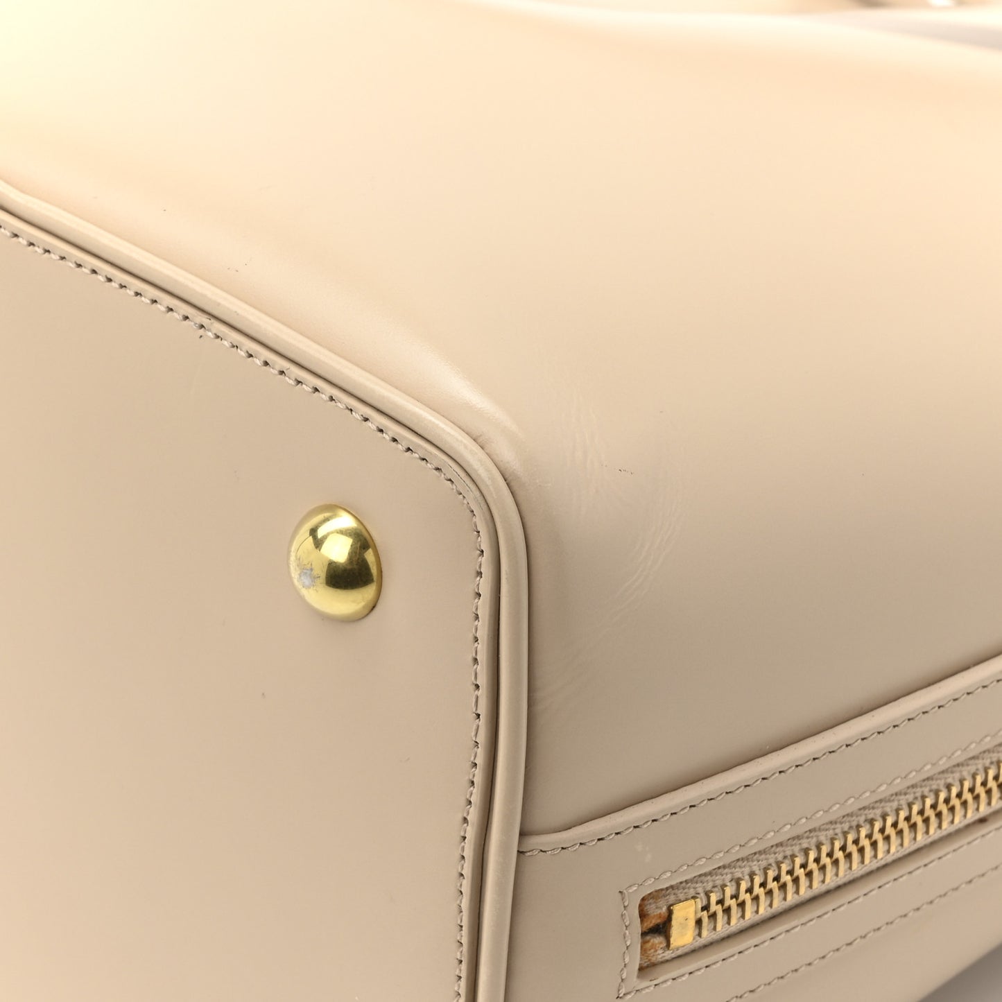 Calfskin Medium Emmanuelle Bucket Bag Nude Powder
