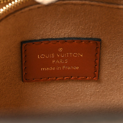 Louis Vuitton Calfskin Monogram Tufting On My Side Galet 6 of 11