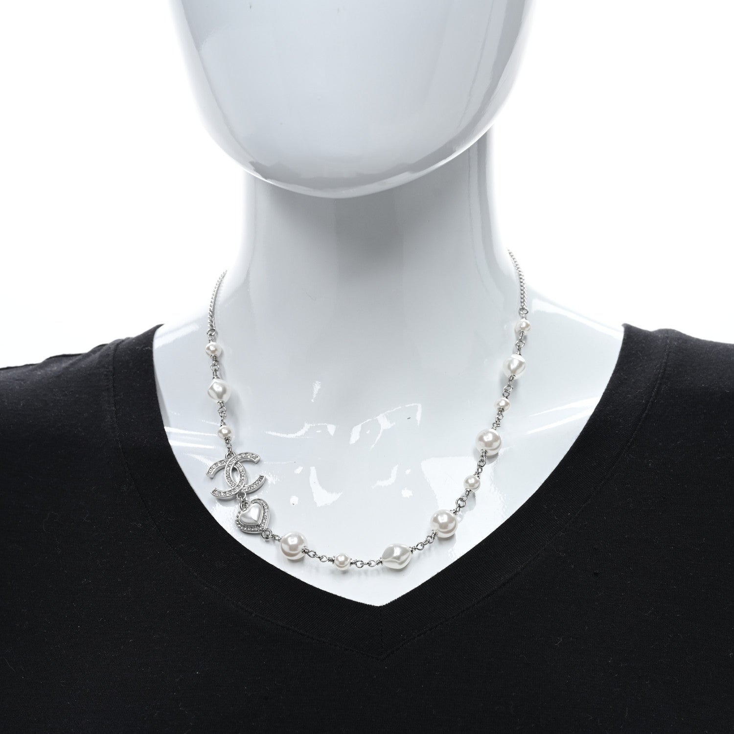 Chanel Pearl Crystal CC Heart Necklace Silver Pearly White 2 of 4