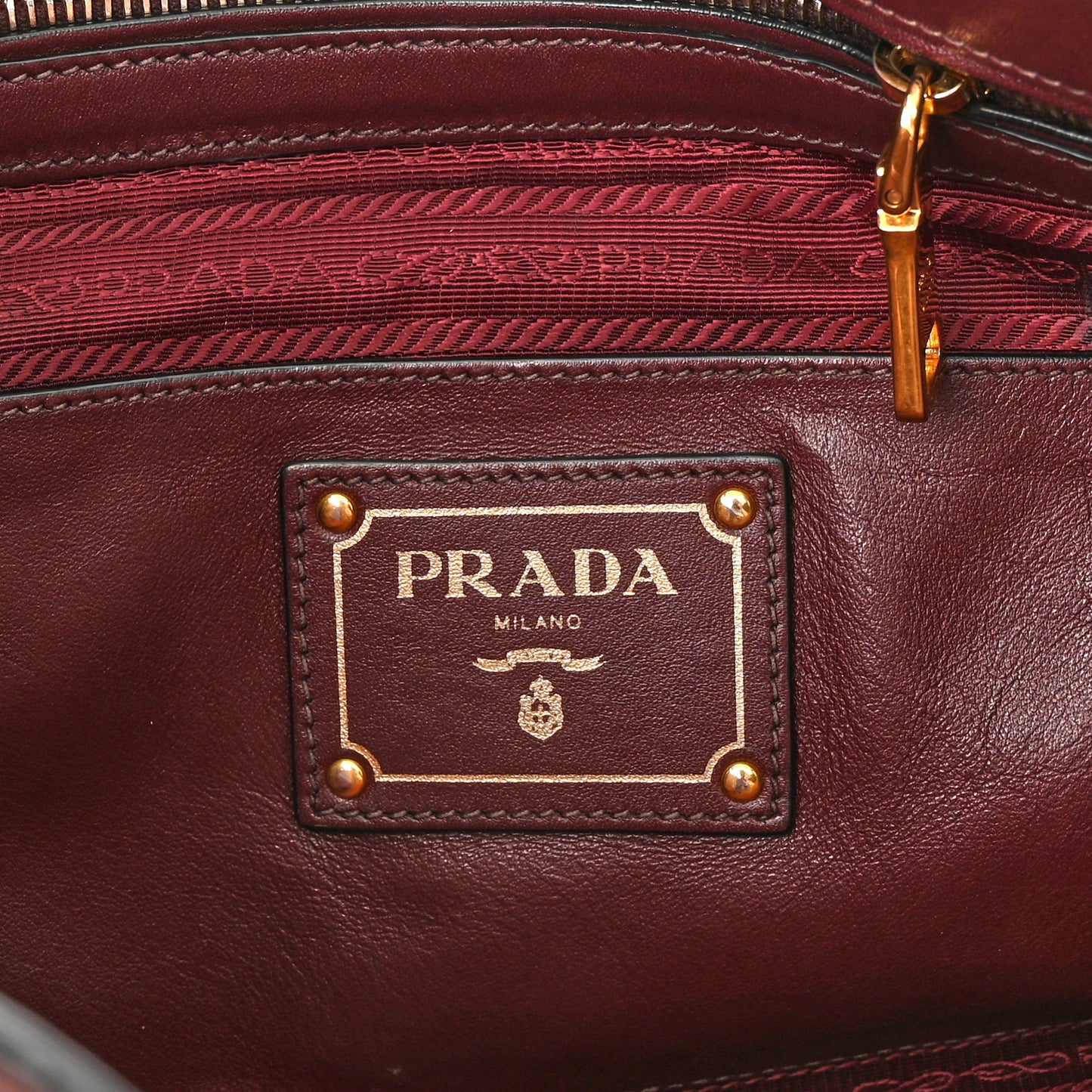 Soft Calf Satchel Amaranto