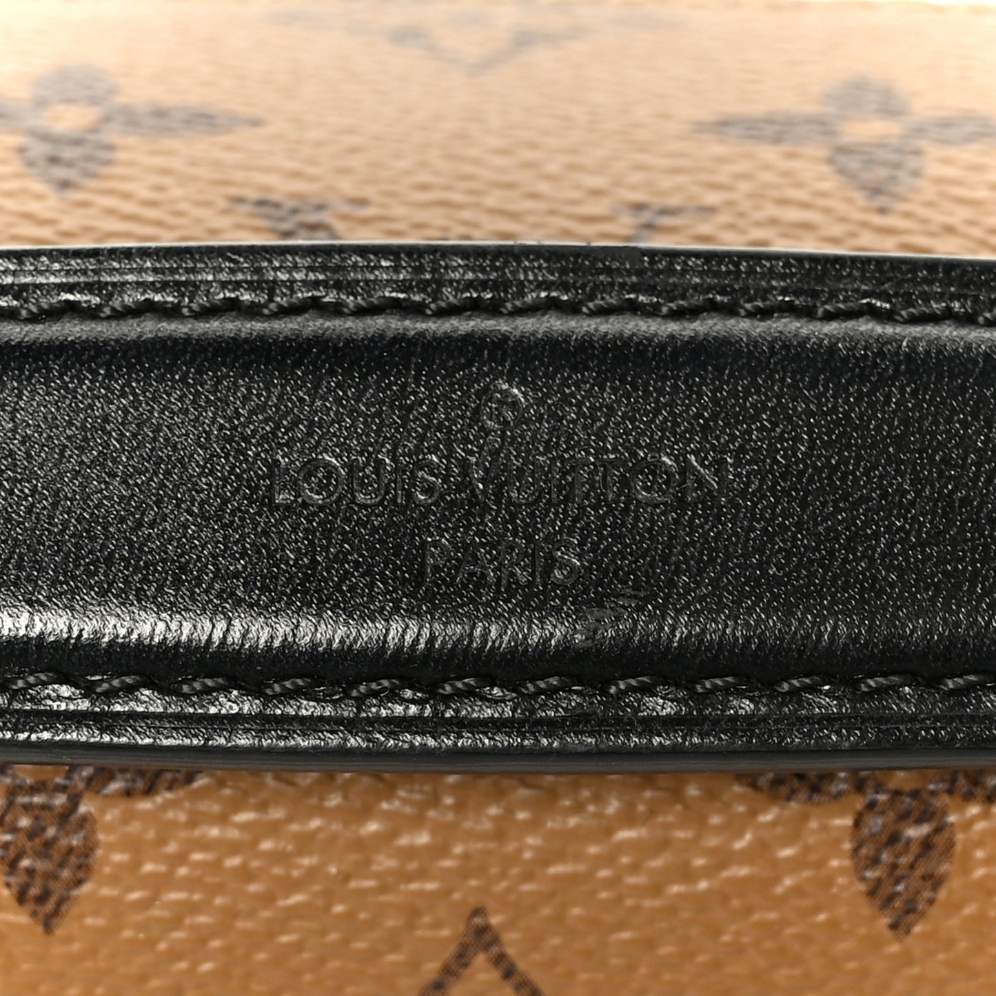 Reverse Monogram Pochette Metis
