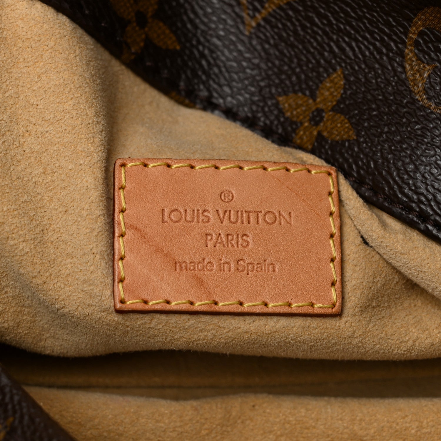 Louis Vuitton Monogram Artsy MM 6 of 10