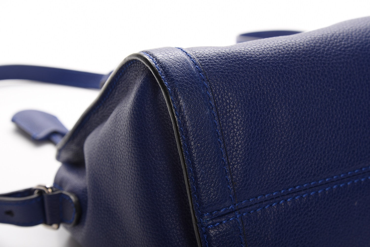 Alexander McQueen Pebbled Calfskin Small Skull Padlock Zip Around Tote Ultramarine 10 of 14