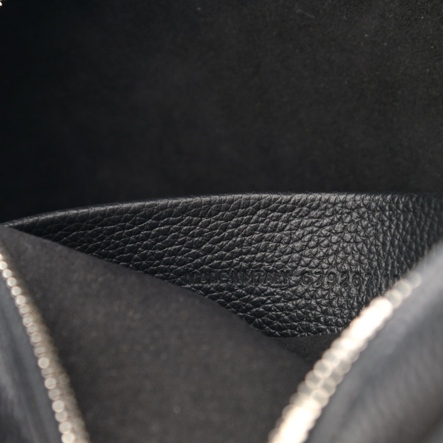 Calfskin Logo M Everyday Camera Bag Black