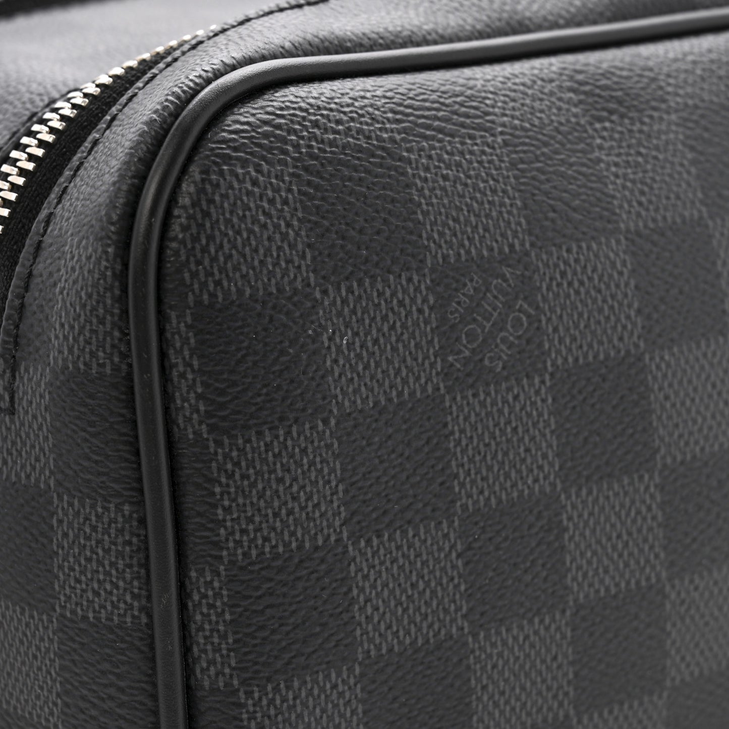 Damier Graphite Dopp Kit Toilet Pouch