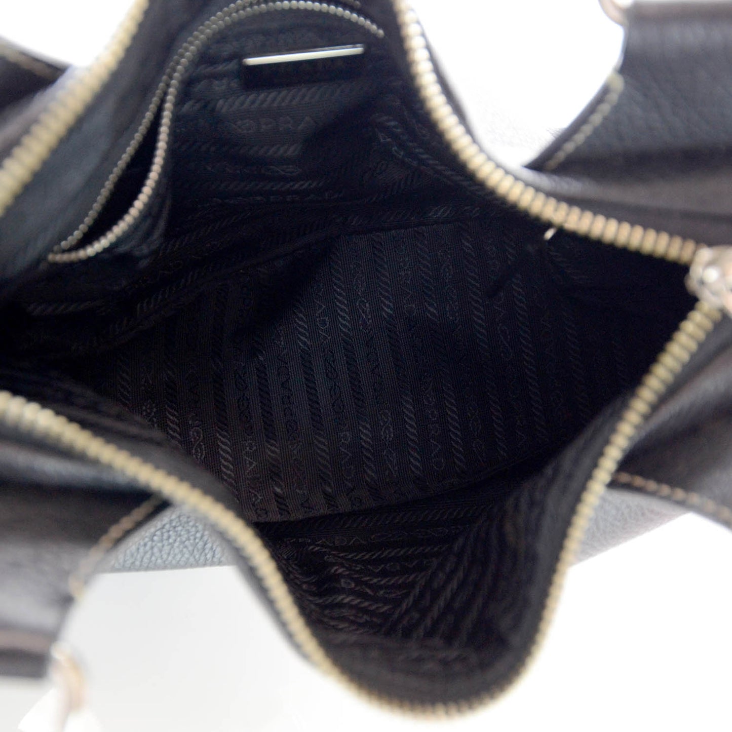 Vitello Daino Box Shoulder Bag Nero Black
