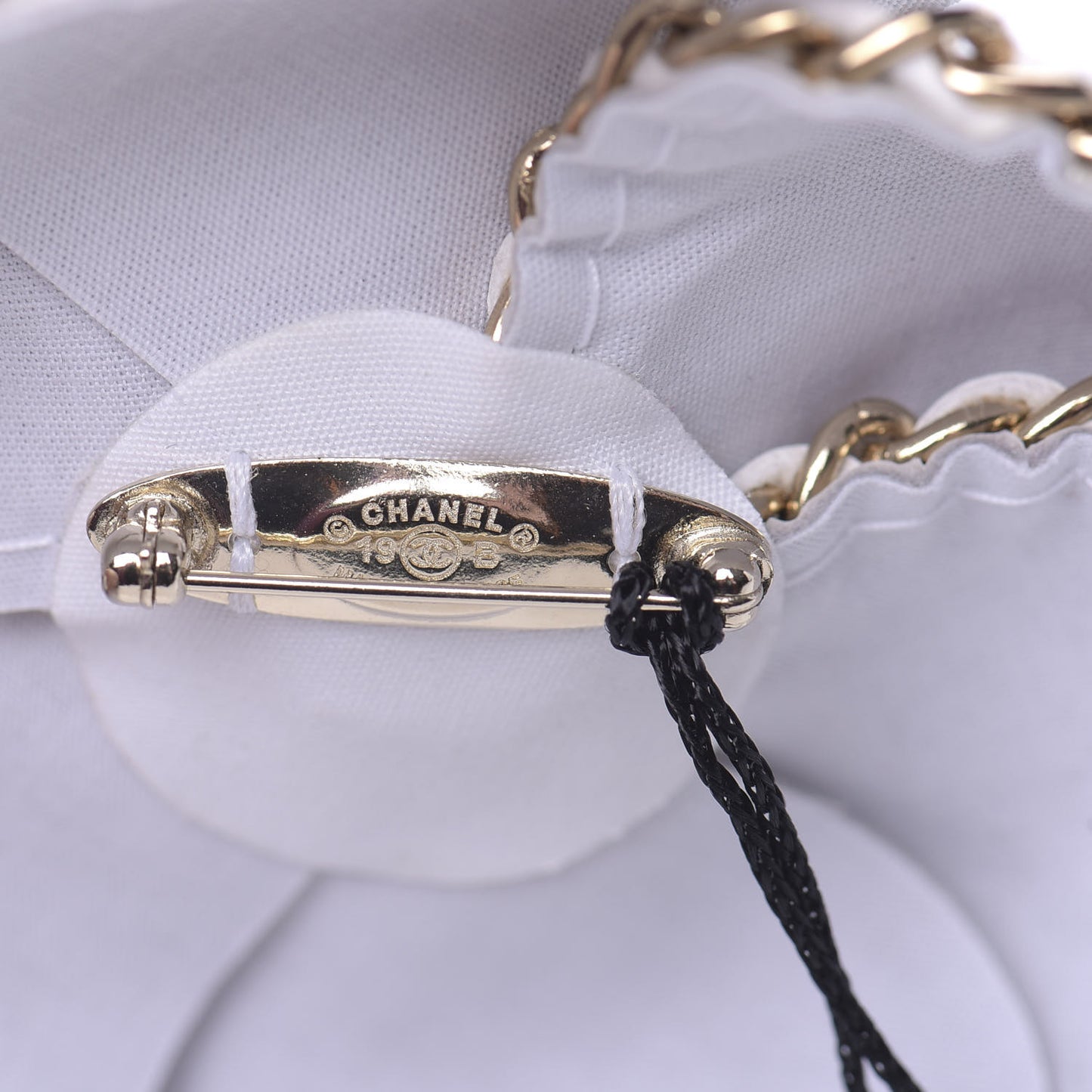 Lambskin Chain CC Camellia Brooch White