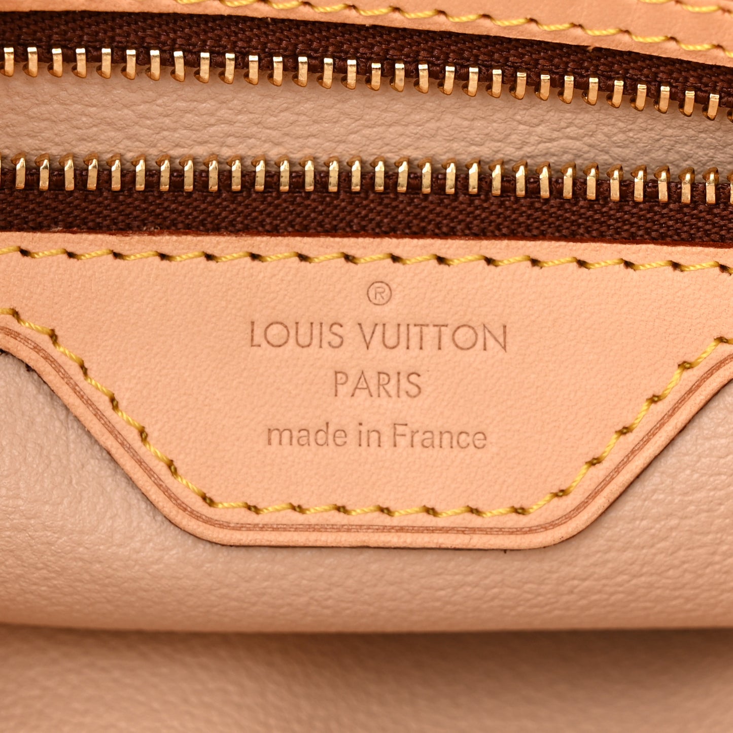 Monogram Petit Bucket 23