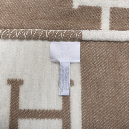 Hermes Wool Cashmere Avalon Baby Blanket Noisette Moyen White 2 of 3