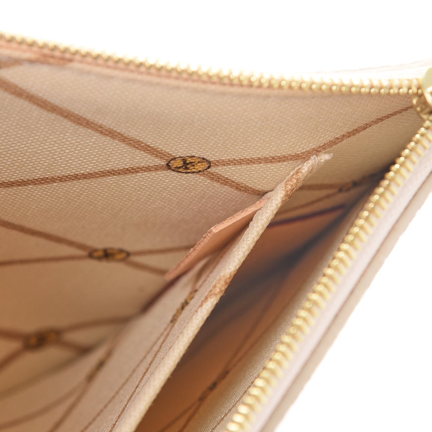 Damier Azur Summer Trunks MM GM Pochette