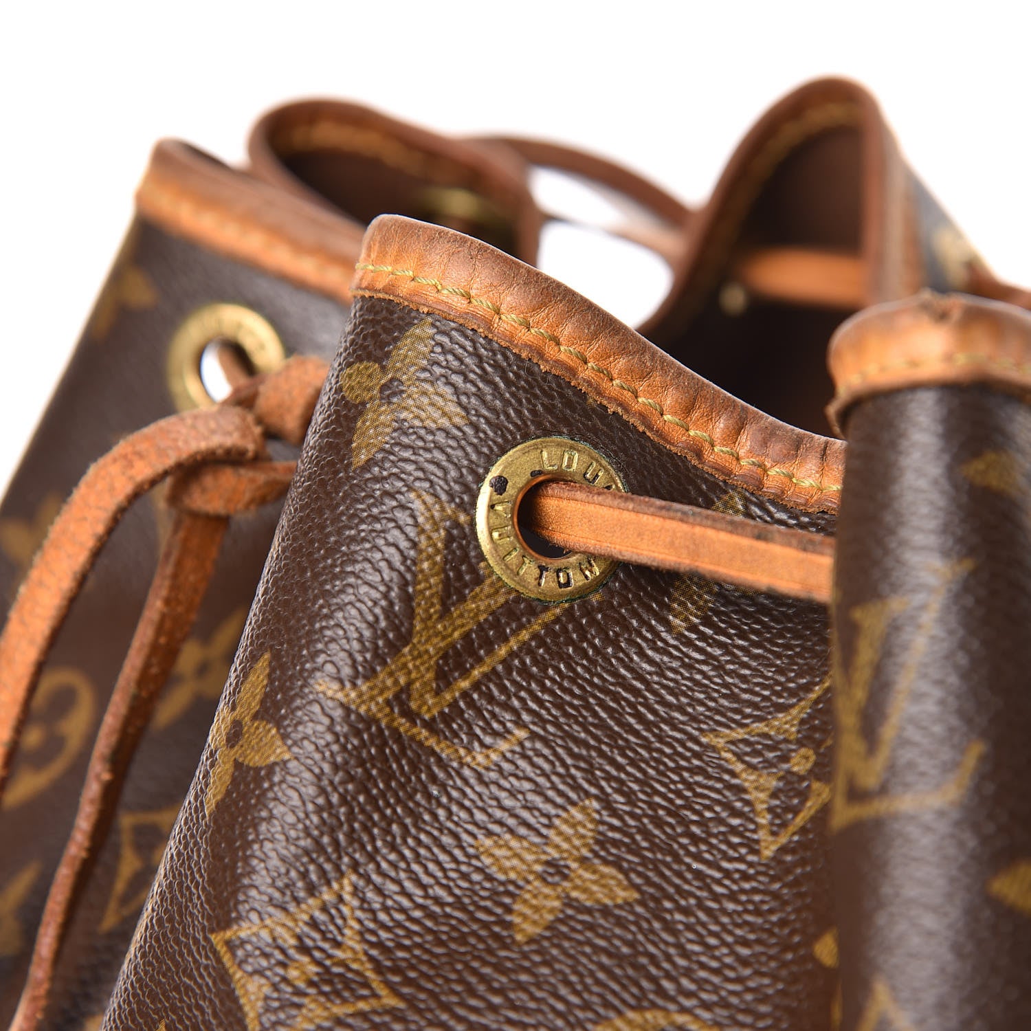 Louis Vuitton Monogram Petit Noe 15 of 23