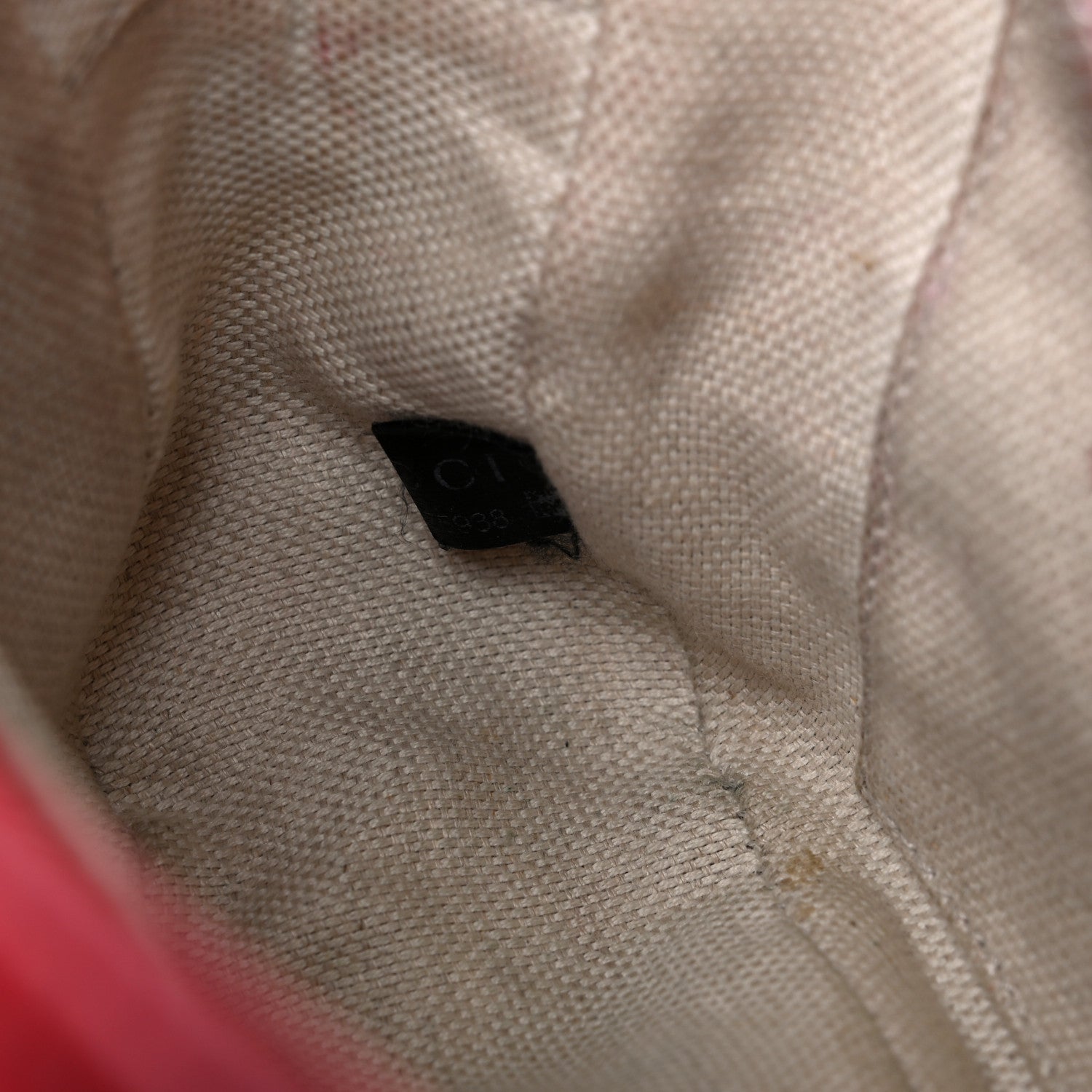 Gucci Pebbled Calfskin Small Soho Disco Bag Tabasco Red 8 of 20