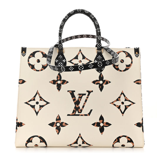 LOUIS VUITTON Monogram Giant Jungle Onthego GM Ivory