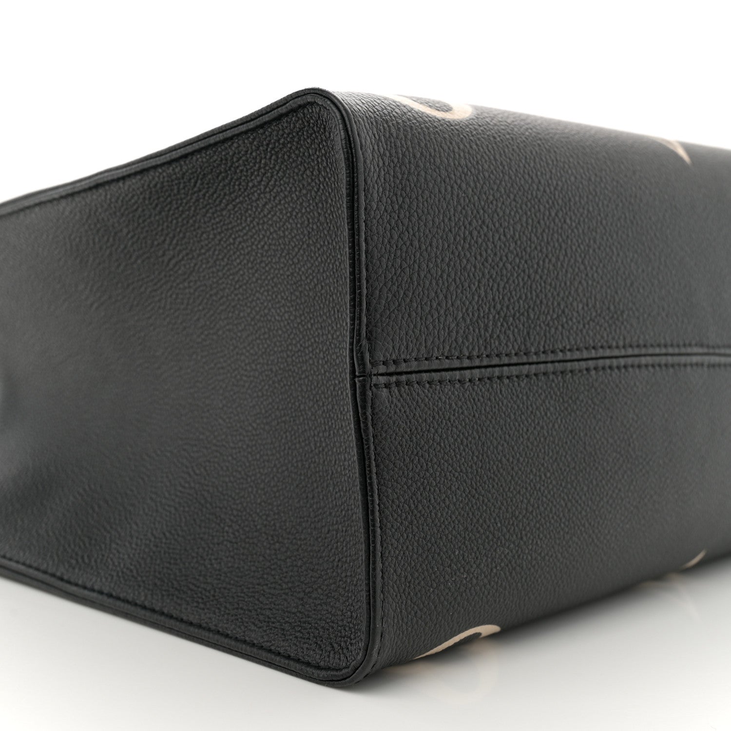 Louis Vuitton Empreinte Monogram Giant Onthego MM Black Beige 8 of 10
