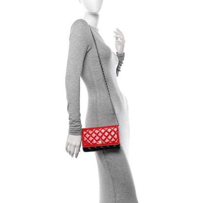 Chanel Patent Quilted Bi-Color Wallet On Chain WOC Red Black 2 of 12