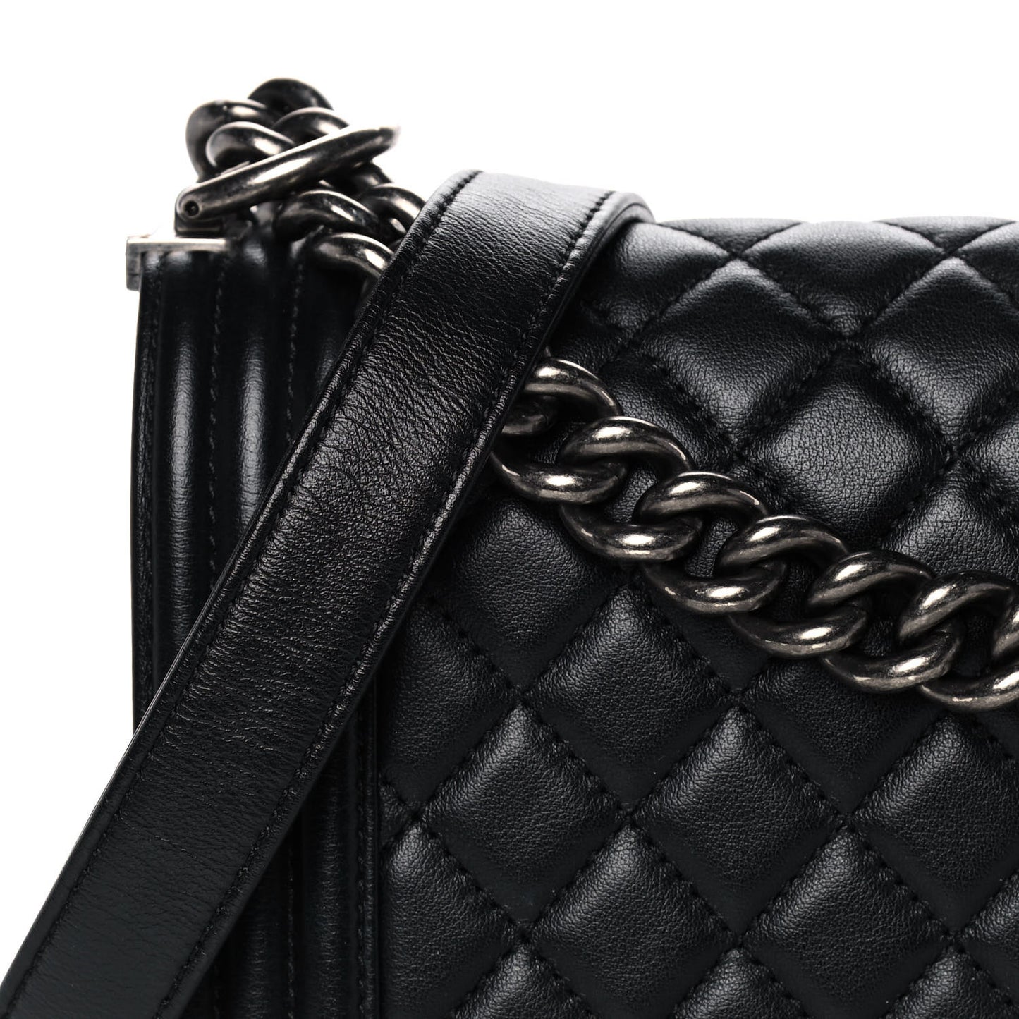 Calfskin Quilted Medium Boy Flap Black