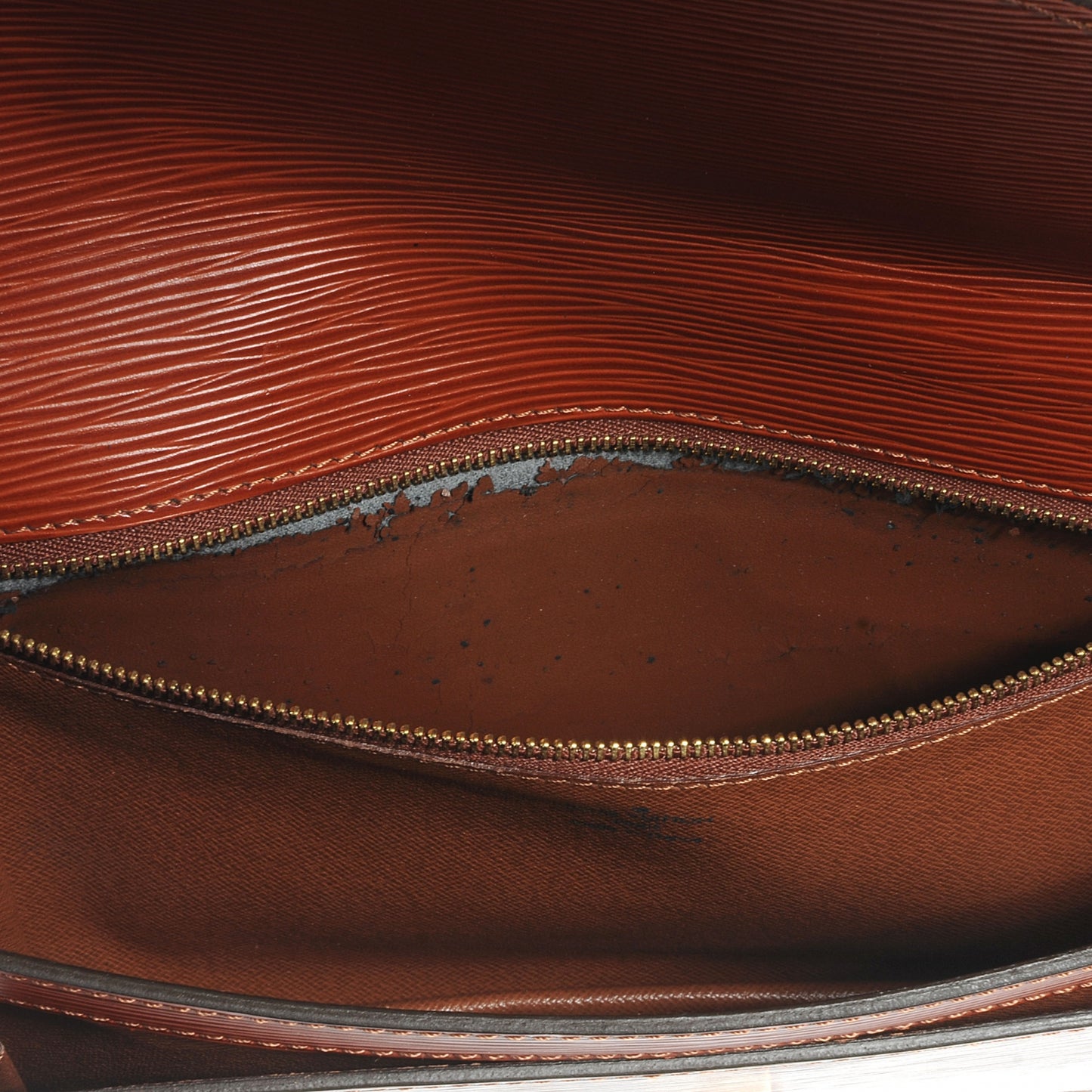 Epi Sellier Dragonne Pochette Fawn