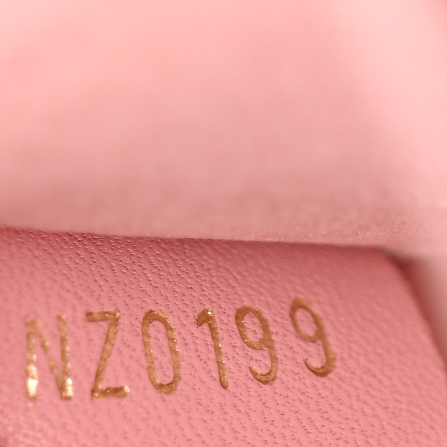 Louis Vuitton Calfskin Hold Me New Wave MM Rose Ballerine 7 of 13