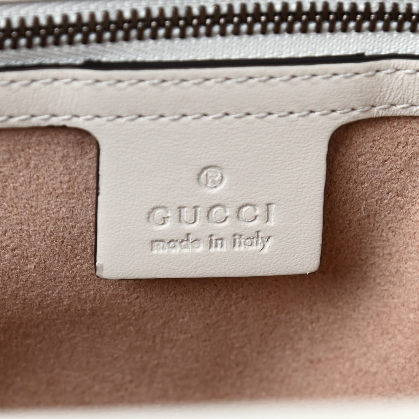 Calfskin Matelasse Small GG Marmont Shoulder Bag White