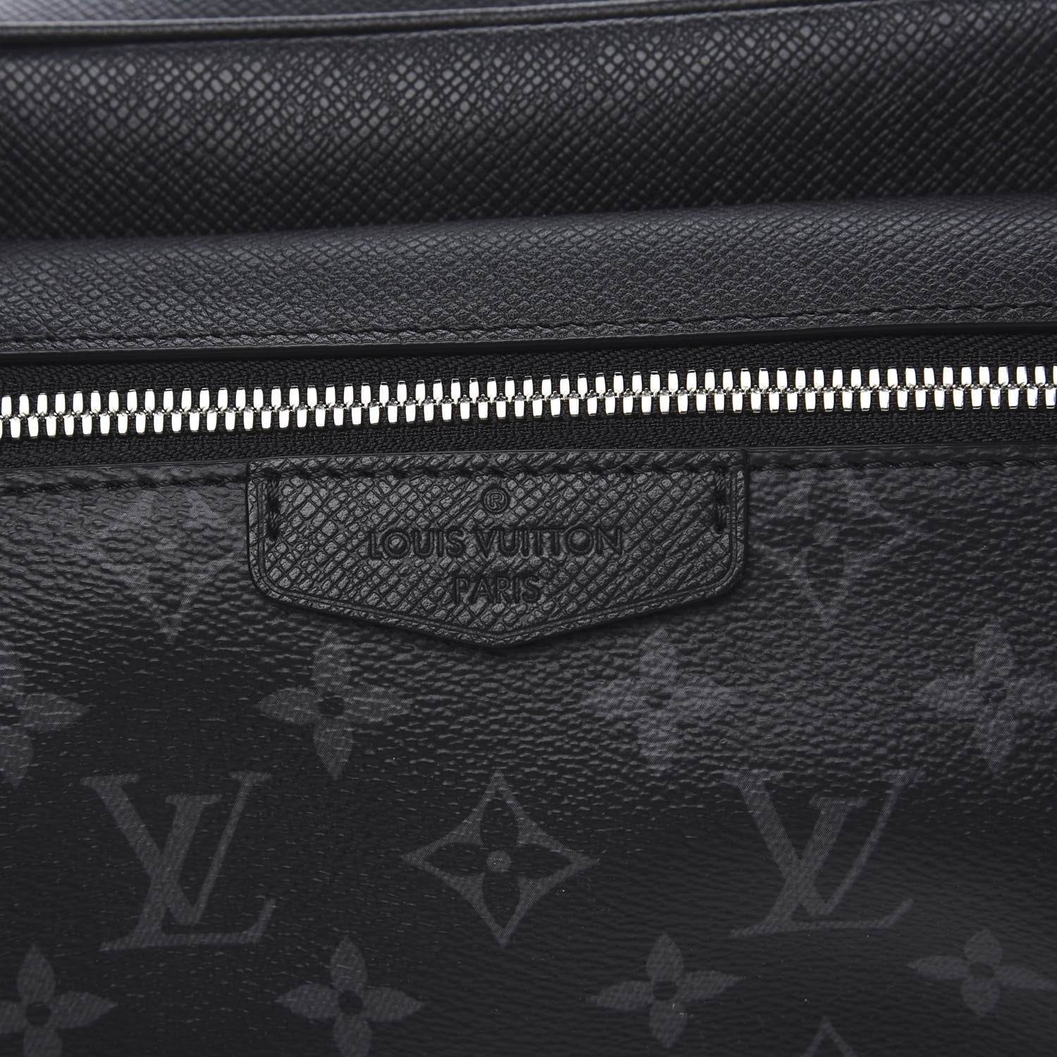Louis Vuitton Taiga Monogram Outdoor Bumbag Black 7 of 10