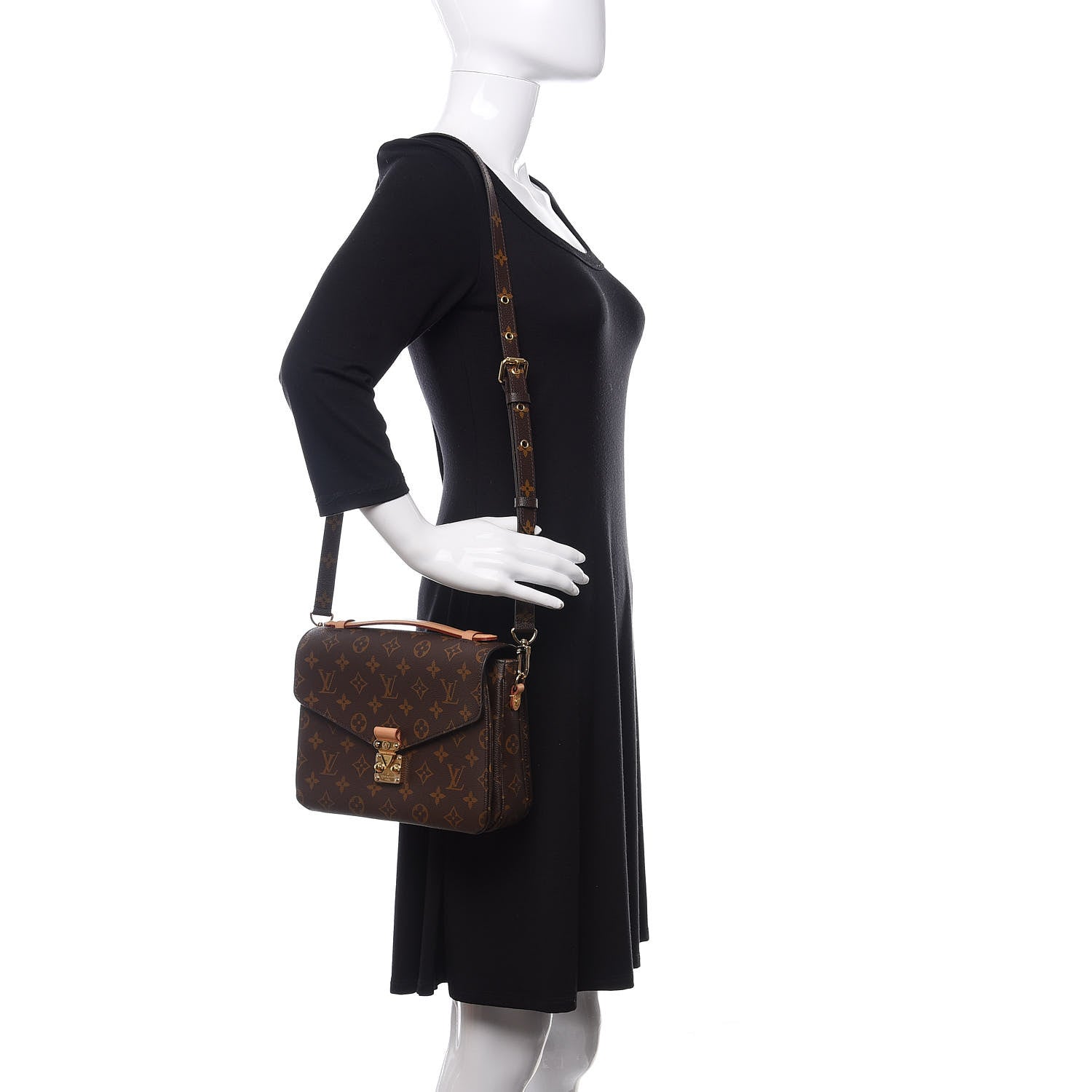 Louis Vuitton Monogram Pochette Metis 2 of 11