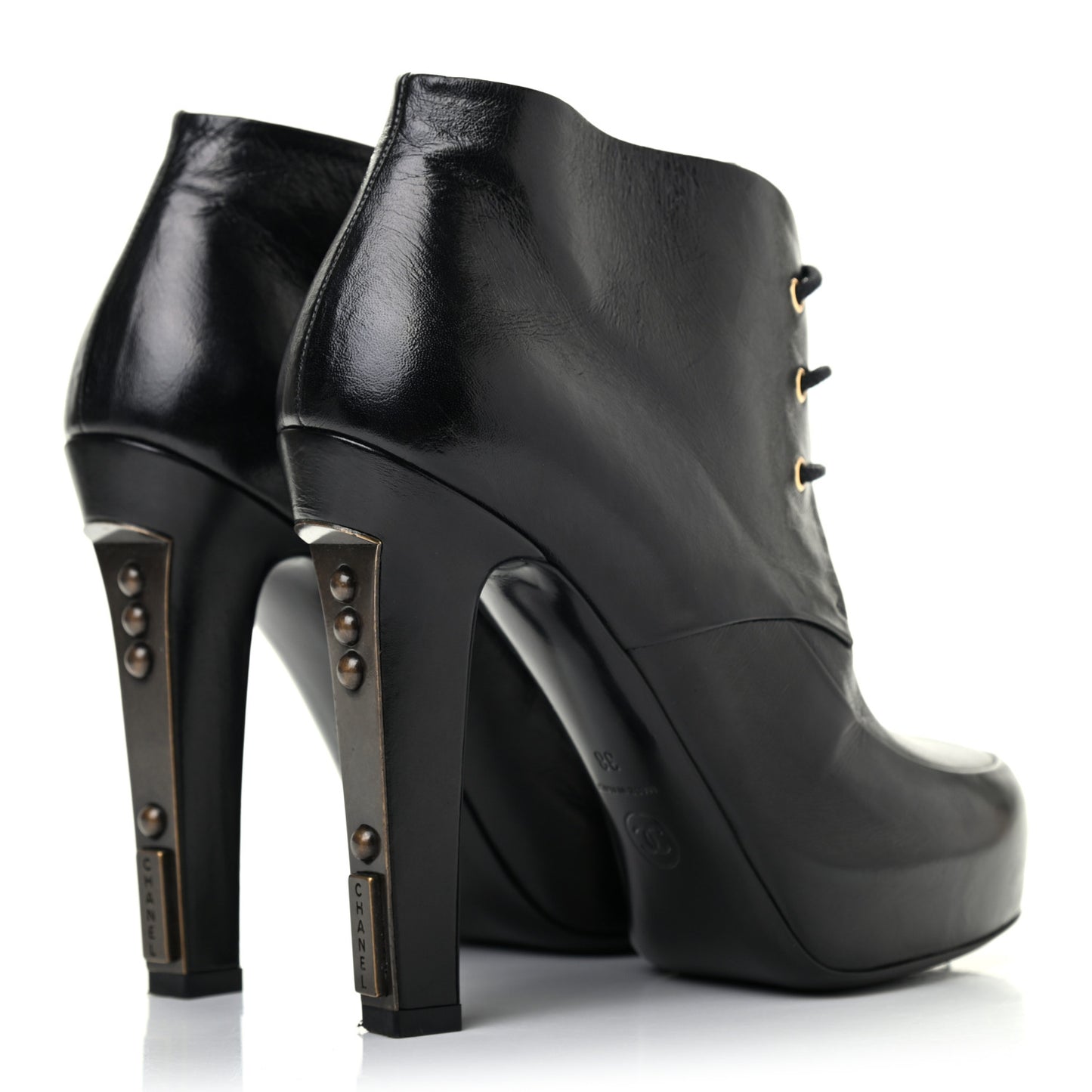 Glazed Calfskin Lace Up Ankle Booties 38 Black